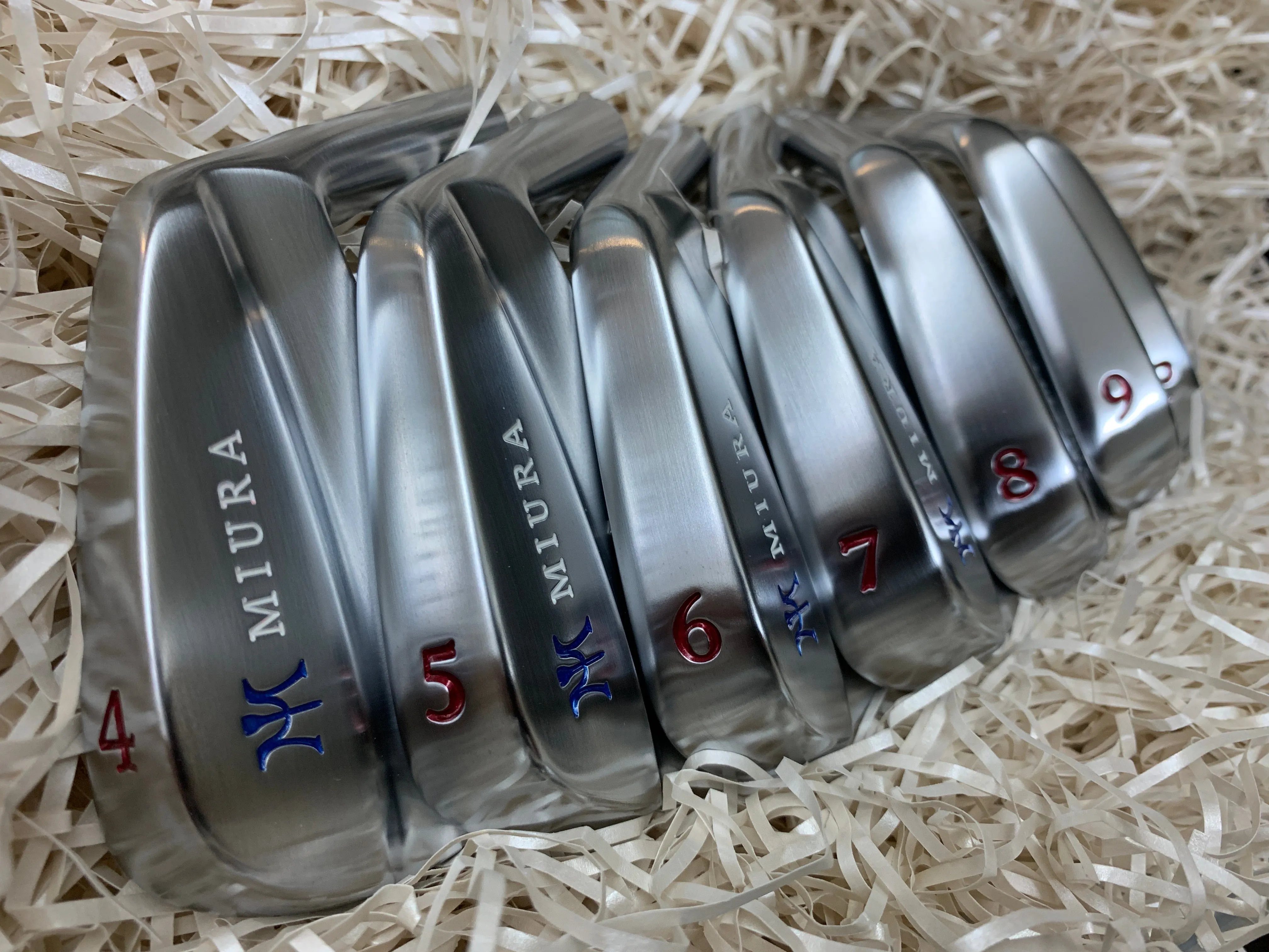 Miura Golf Irons 4 to P MB-001 Red White Blue Paint Fill