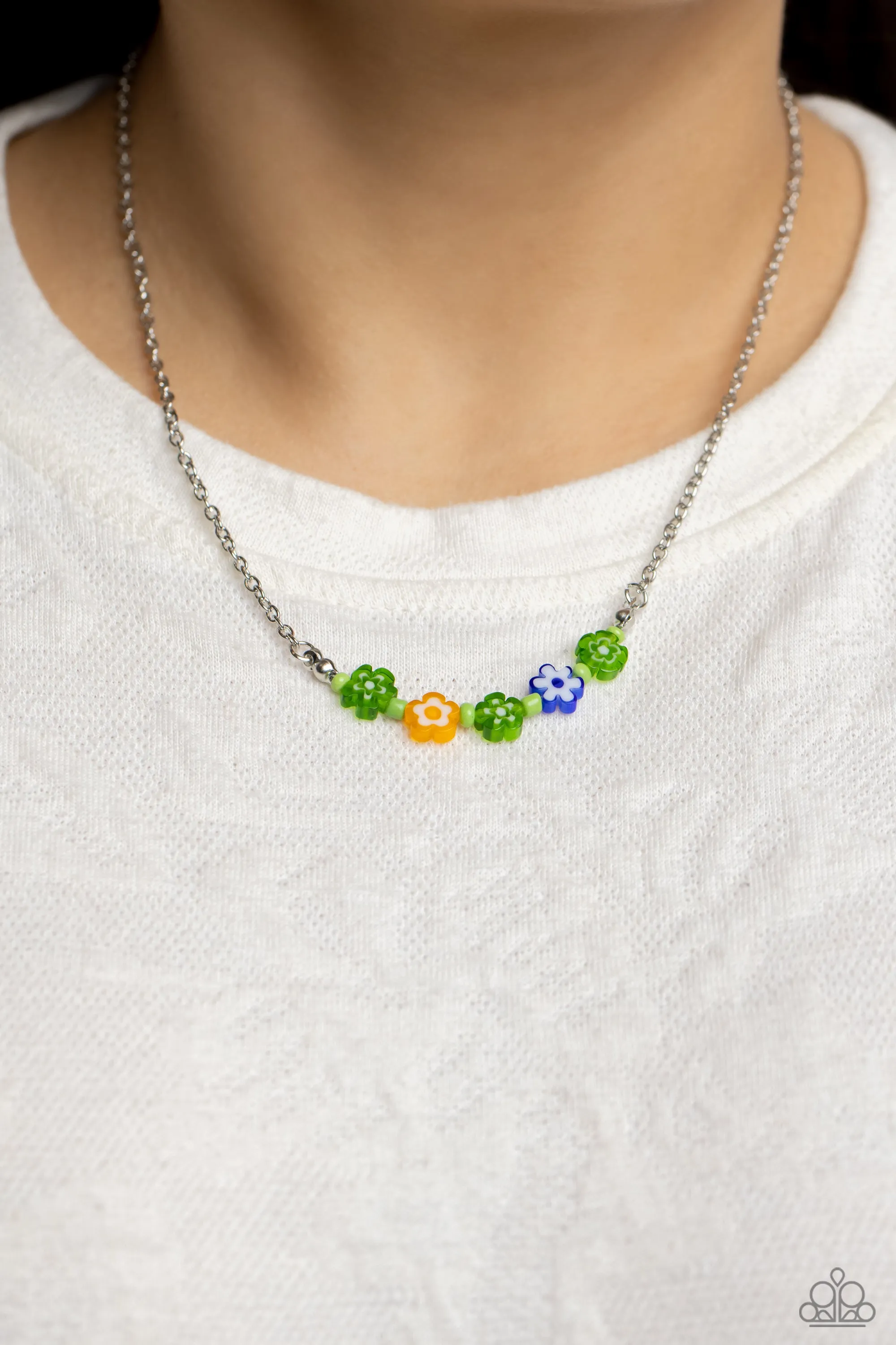 Paparazzi BOUQUET We Go - Green Necklace