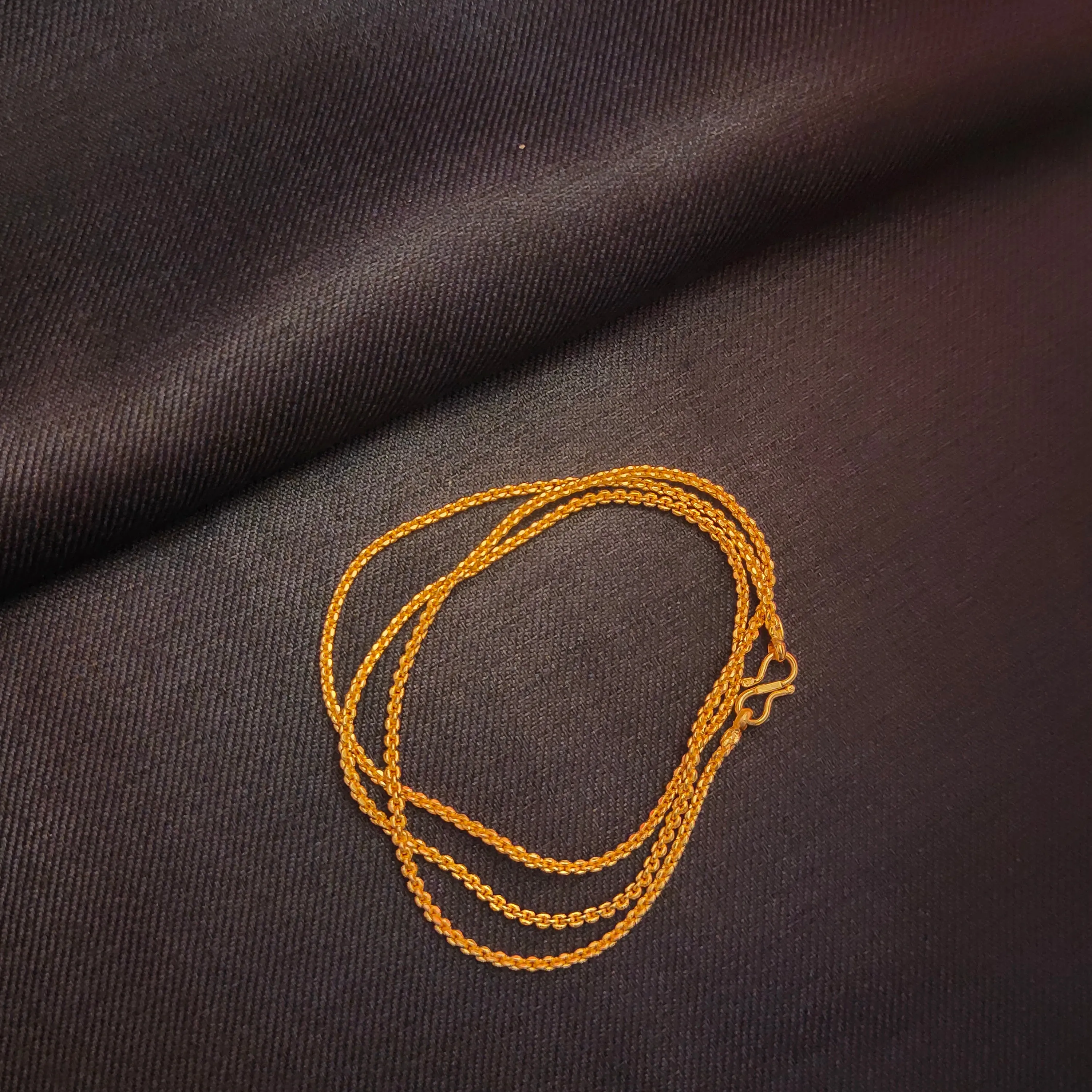 "Shimmer and Shine: Adorn Yourself with the Exquisite 24K Gold Plated Chain by Asp Fashion Jewellery"