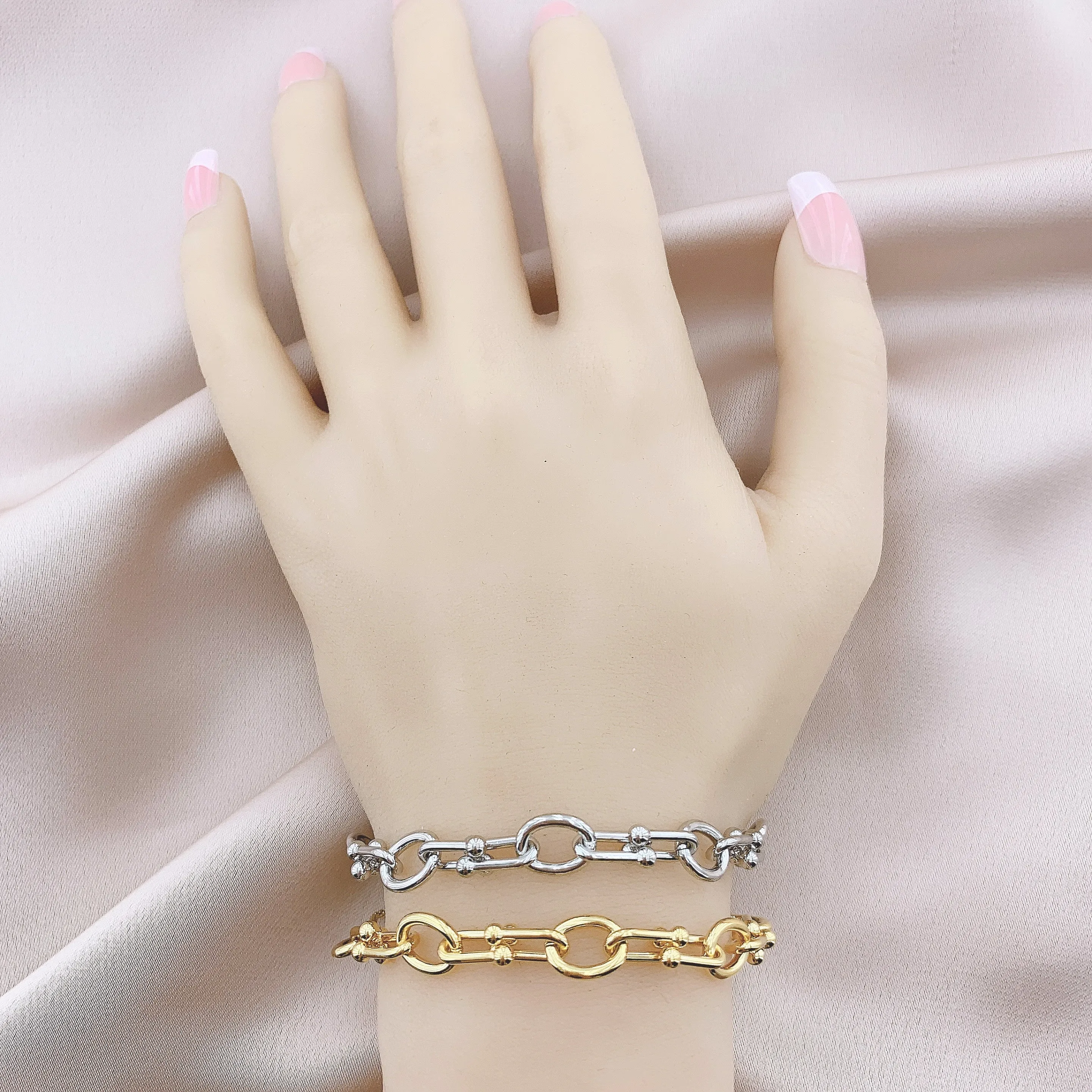 Women's Fashion Adjustable Bolo Chain Bracelet